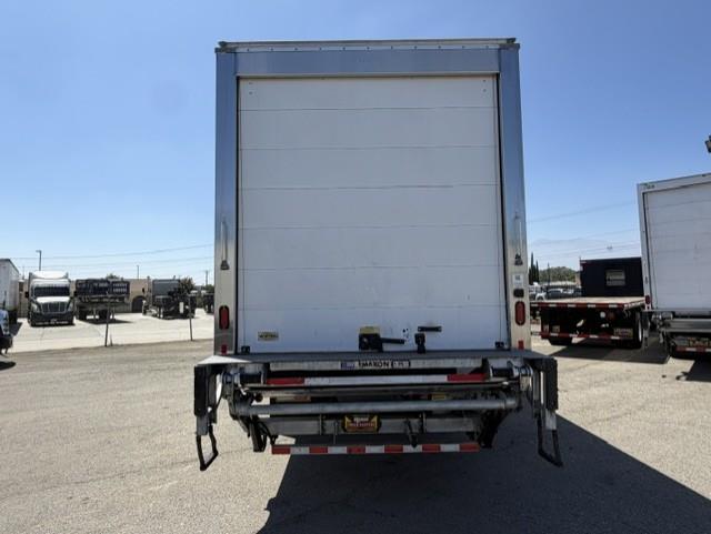 2019 Freightliner Business Class M2 106-3
