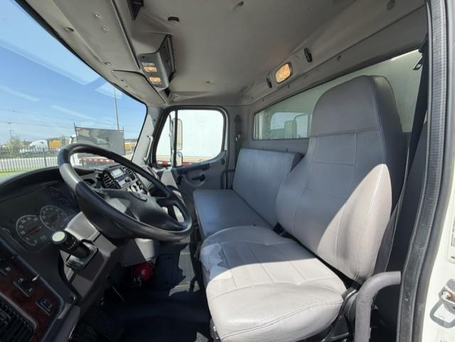 2019 Freightliner Business Class M2 106-7