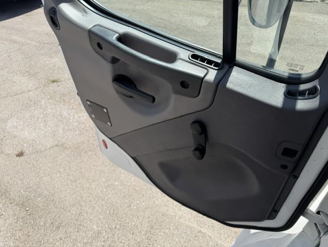 2019 Freightliner Business Class M2 106-8