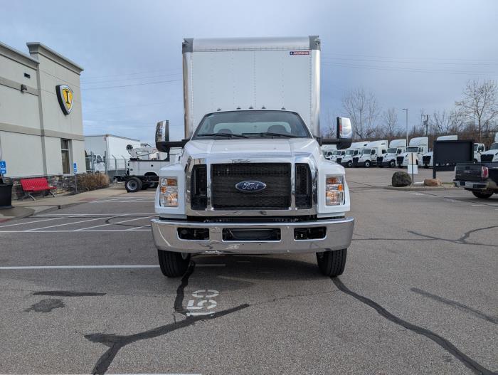 2027 Ford F-750-23