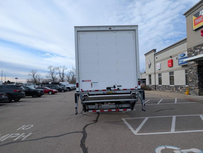 2027 Ford F-750-32