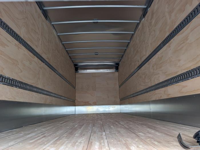 2027 Ford F-750-2