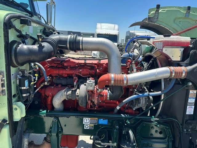 2023 Peterbilt 389-5