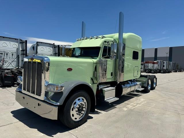 2023 Peterbilt 389-13
