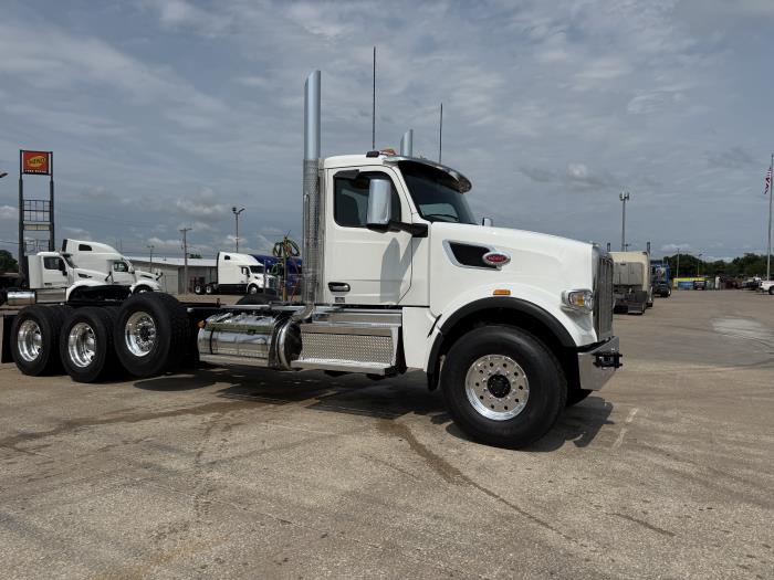 2027 Peterbilt 567-10