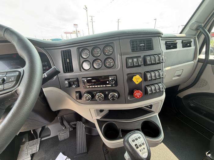 2027 Peterbilt 567-23