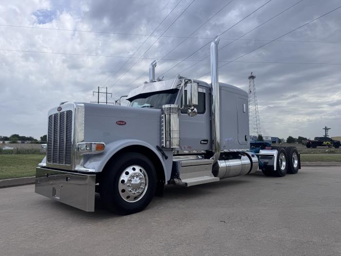 2027 Peterbilt 589-1