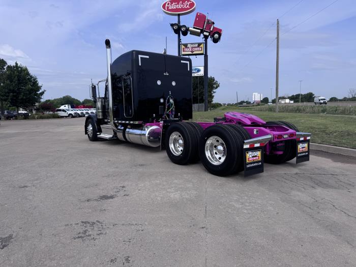 2027 Peterbilt 589-3