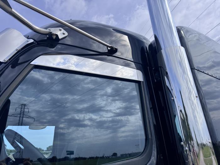 2027 Peterbilt 589-13