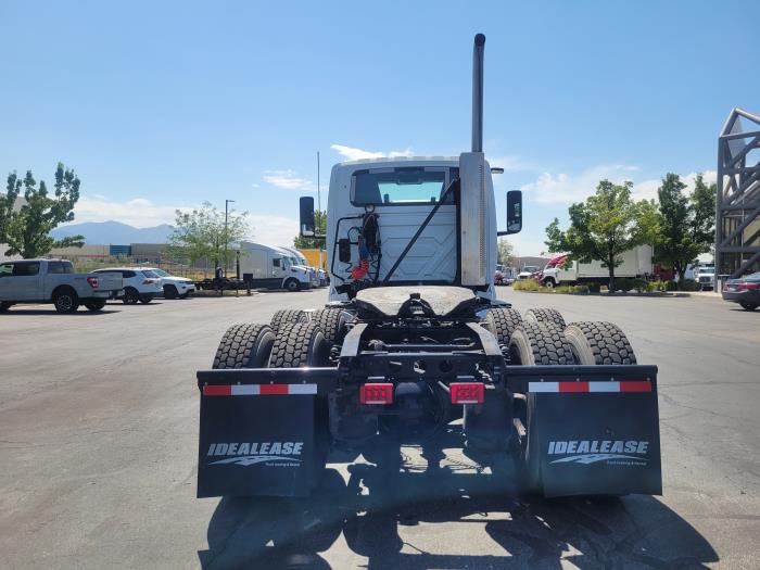 2021 International LT625-4