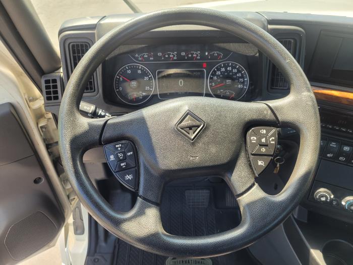 2021 International LT625-7