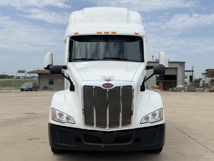 2022 Peterbilt 579-1