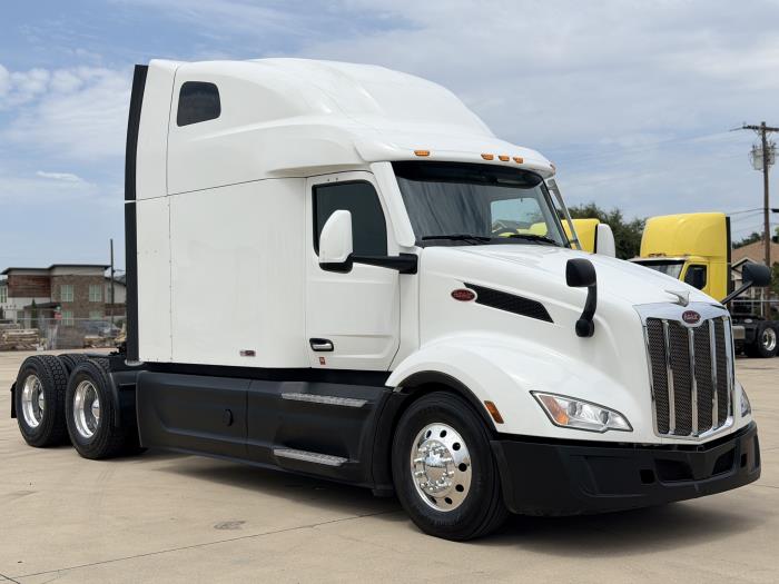 2022 Peterbilt 579-2