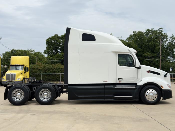 2022 Peterbilt 579-3