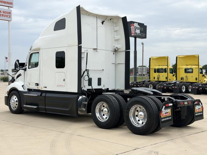 2022 Peterbilt 579-6