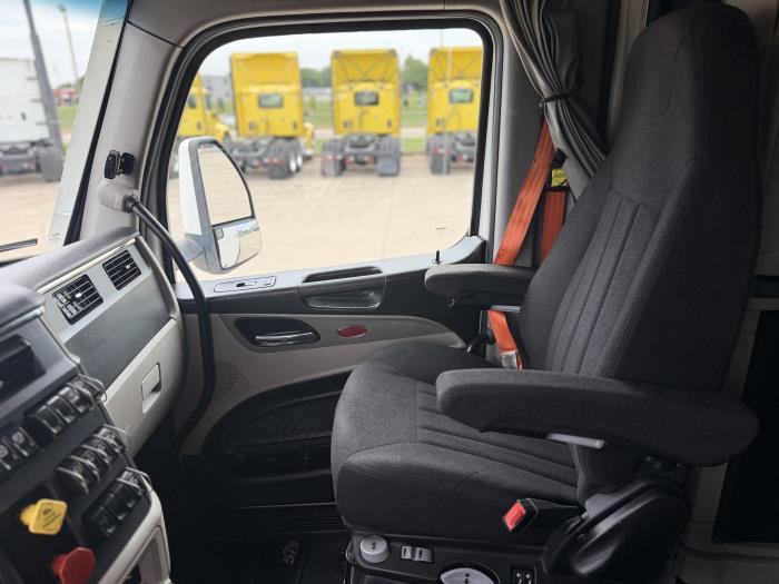 2022 Peterbilt 579-20