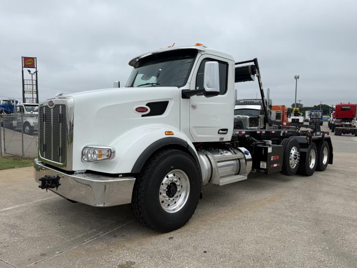 2027 Peterbilt 567-1