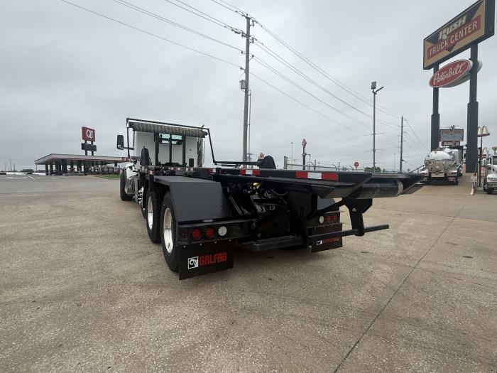 2027 Peterbilt 567-10