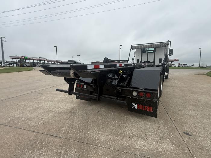 2027 Peterbilt 567-13