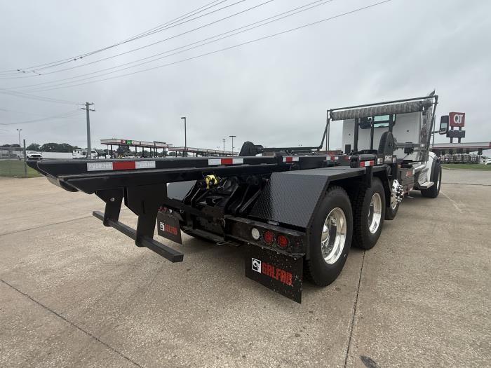 2027 Peterbilt 567-14
