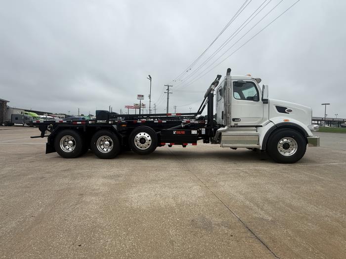 2027 Peterbilt 567-18