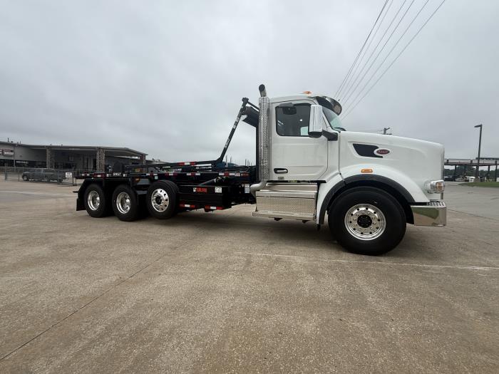 2027 Peterbilt 567-20