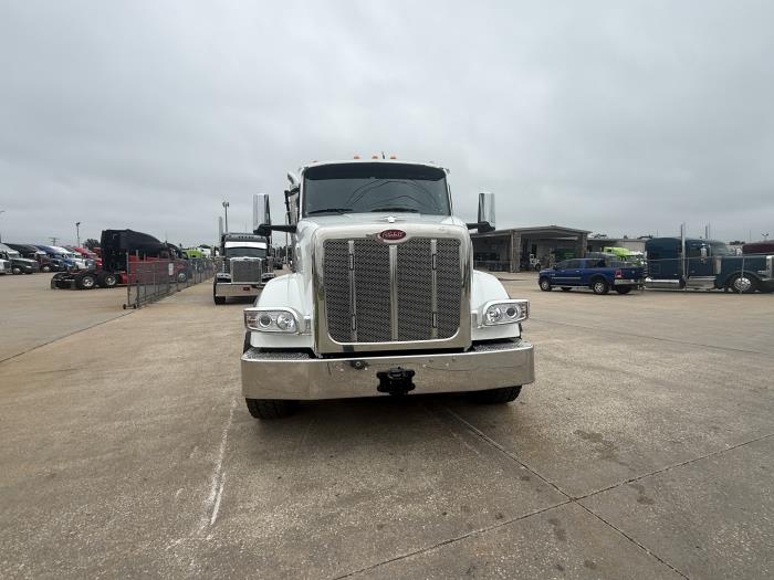 2027 Peterbilt 567-25