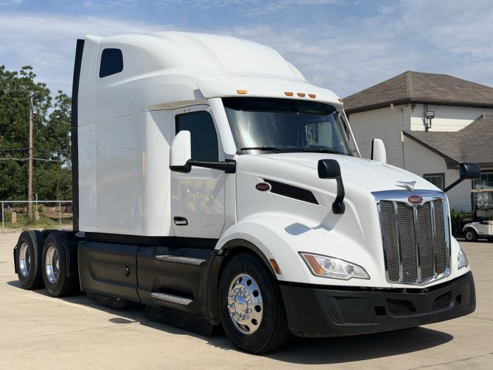 2022 Peterbilt 579-3