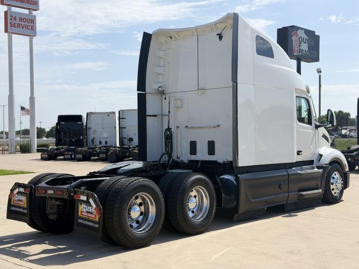 2022 Peterbilt 579-30