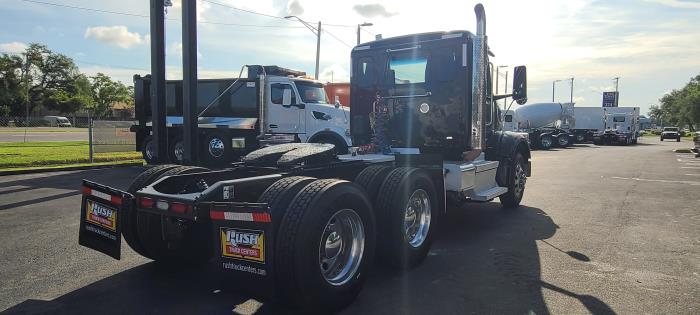 2023 Peterbilt 567-7