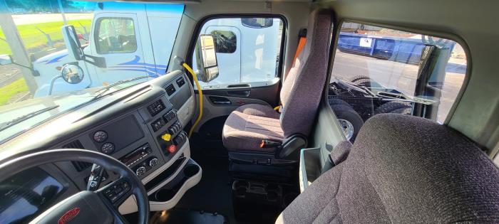2023 Peterbilt 567-20