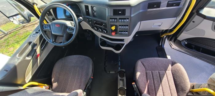 2023 Peterbilt 567-22