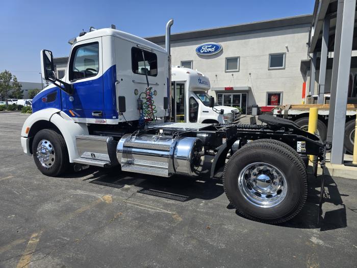 2020 Peterbilt 579-2