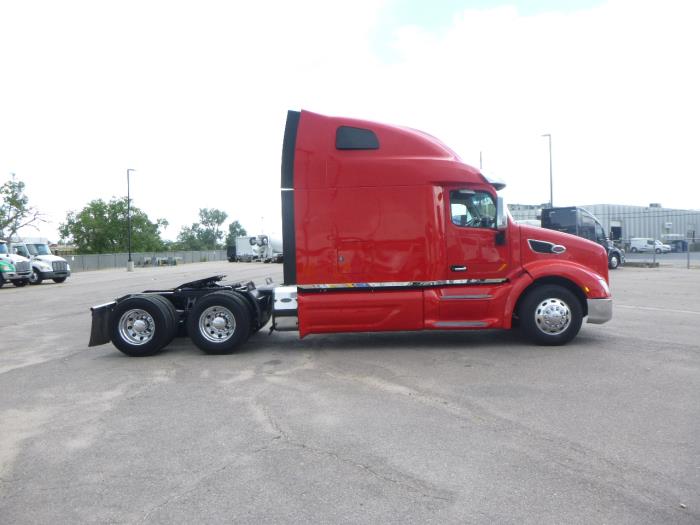 2020 Peterbilt 579-8