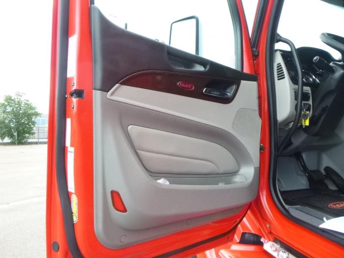 2020 Peterbilt 579-14