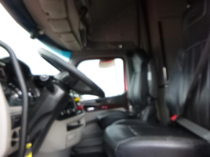 2020 Peterbilt 579-15