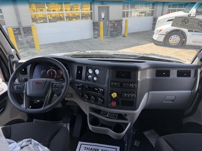 2027 Peterbilt 579-54