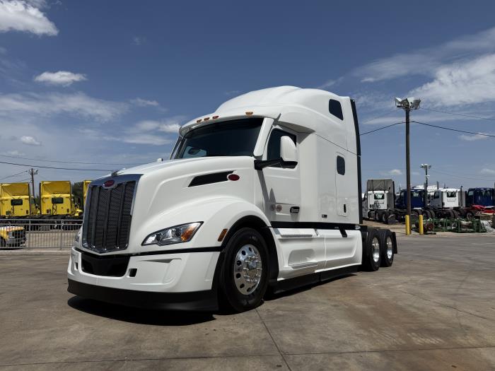 2027 Peterbilt 579-2
