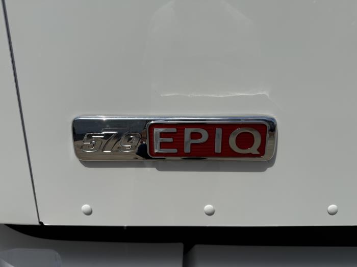 2027 Peterbilt 579-25