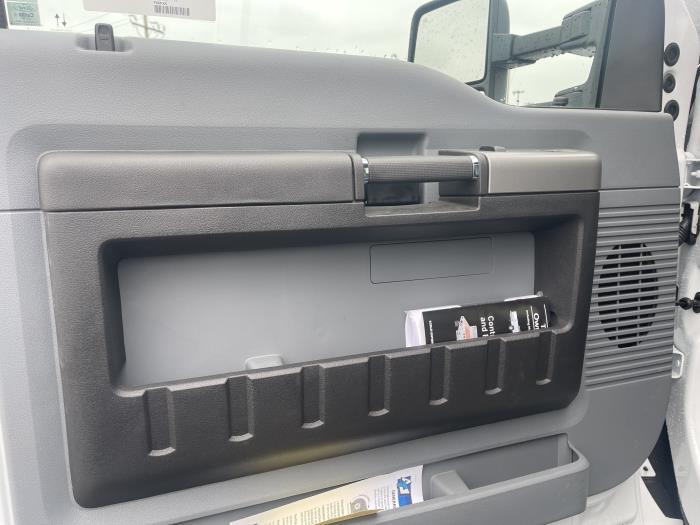 2027 Ford F-750-11