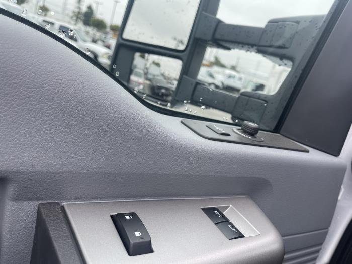 2027 Ford F-750-12
