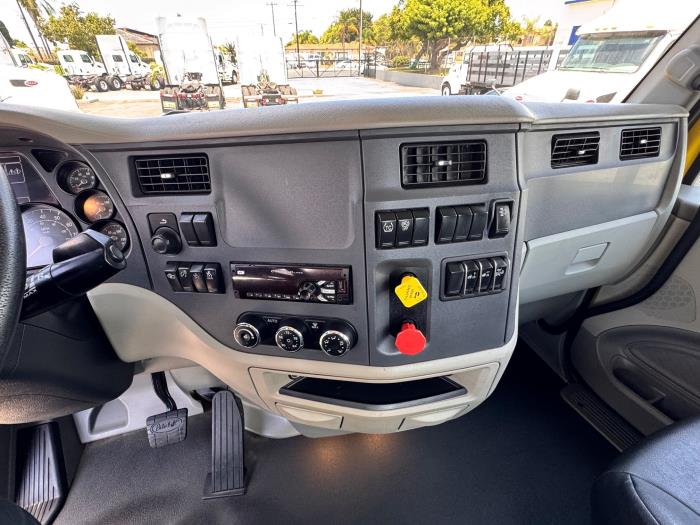 2021 Peterbilt 579-16