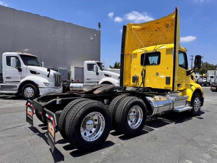 2021 Peterbilt 579-4