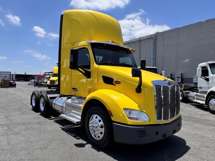 2021 Peterbilt 579-2