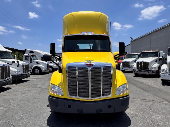 2021 Peterbilt 579-1