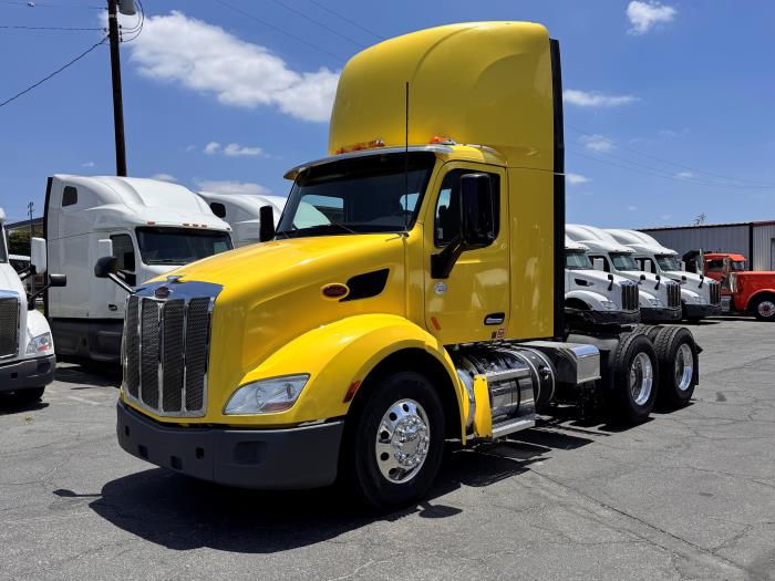 2021 Peterbilt 579-0