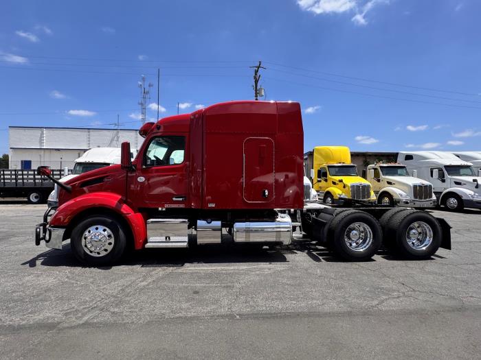 2023 Peterbilt 579-7