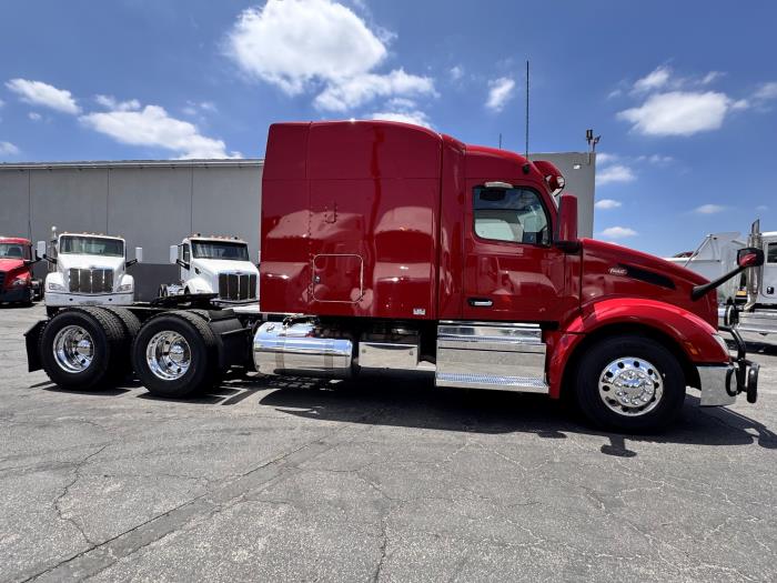 2023 Peterbilt 579-4