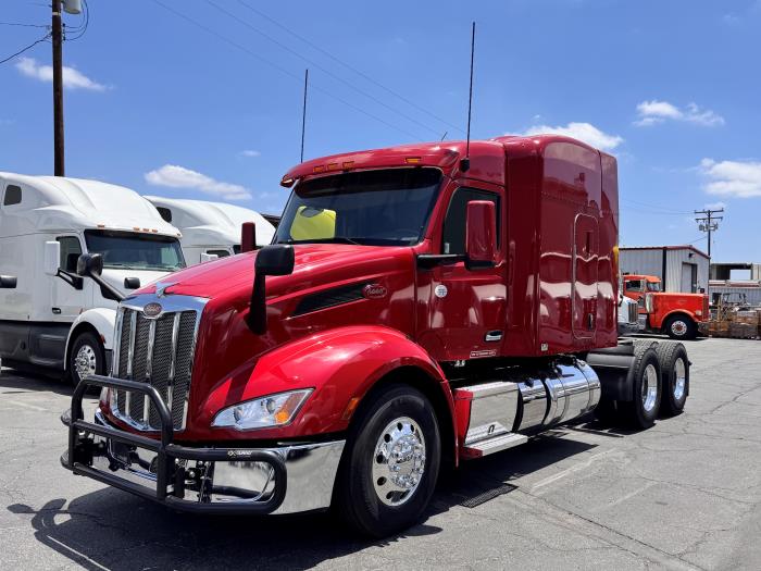 2023 Peterbilt 579-1
