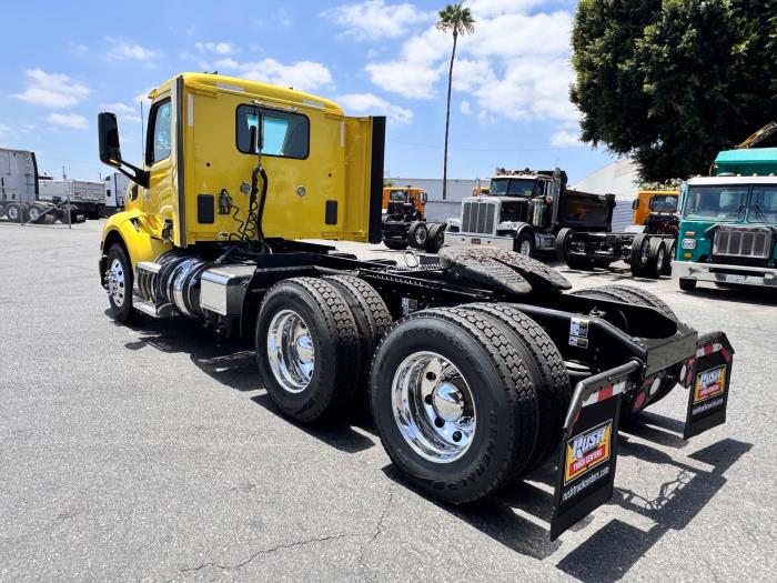 2021 Peterbilt 579-7